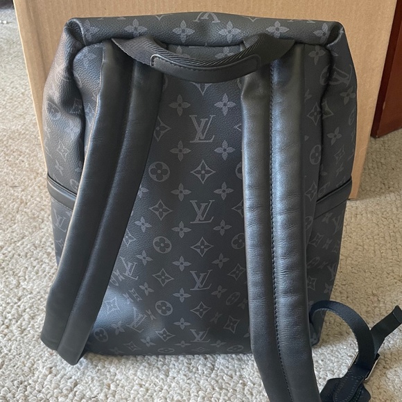 Louis Vuitton Discovery Backpack - Picture 3 of 5